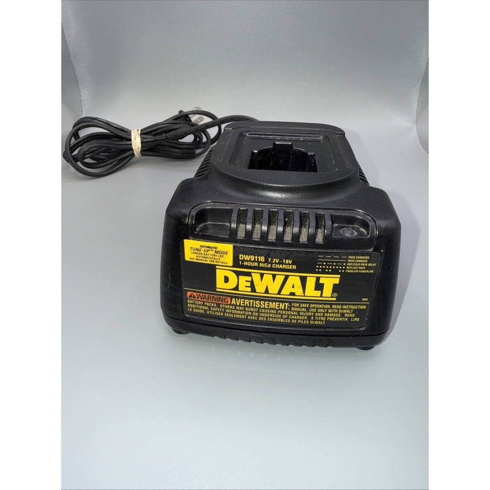 Dewalt DW9116 7.2V - 18V 1 Hour NiCd Battery Charger